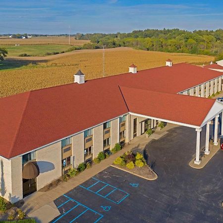 Quality Inn Milan-Sandusky Екстериор снимка
