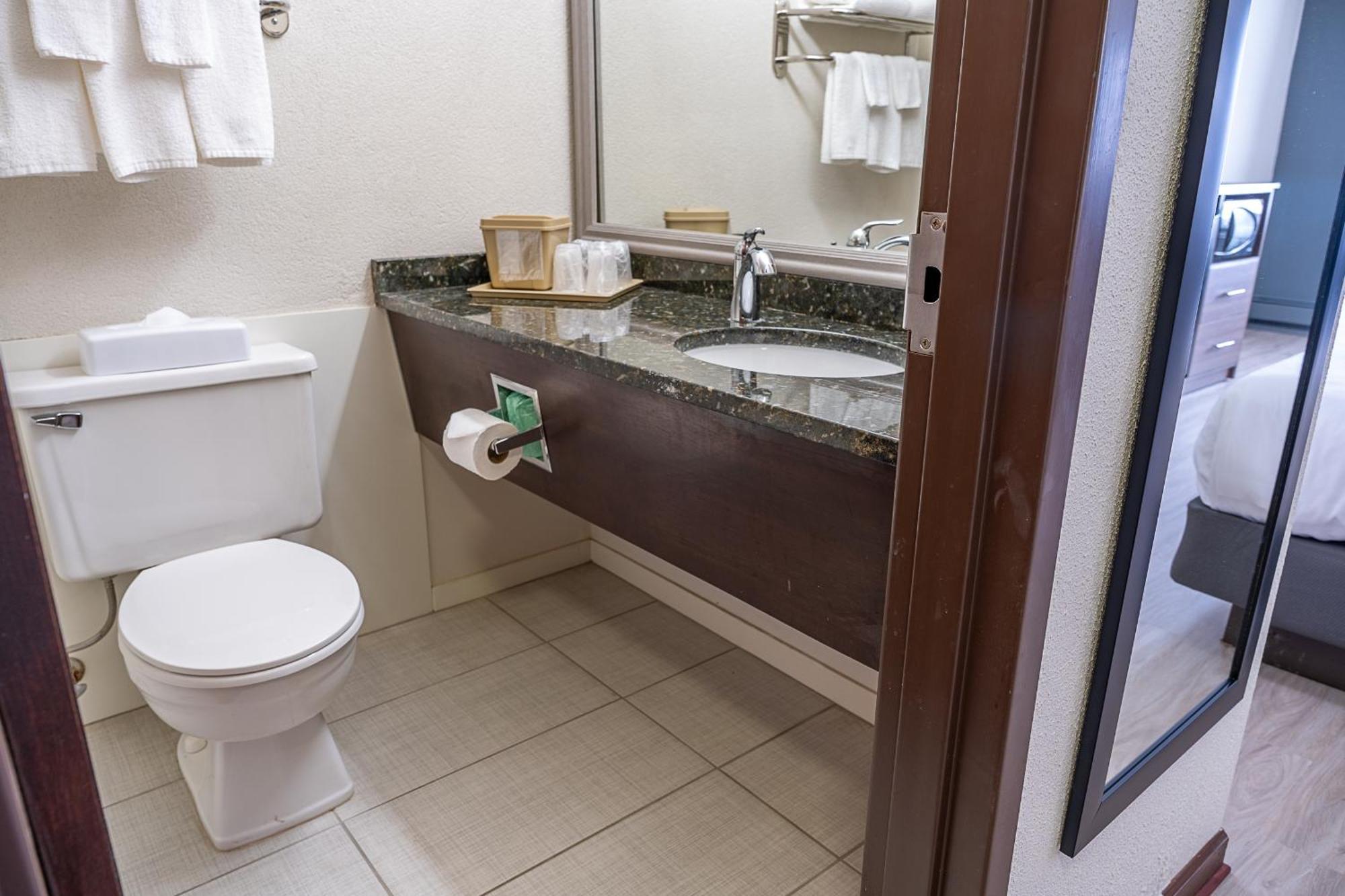 Quality Inn Milan-Sandusky Екстериор снимка