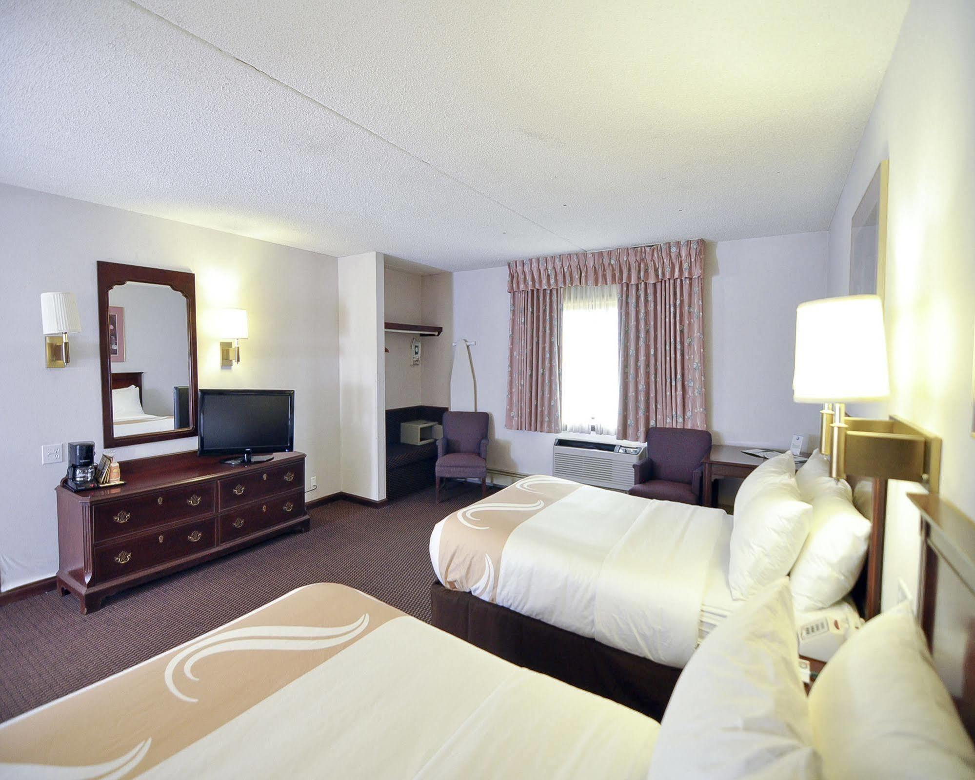 Quality Inn Milan-Sandusky Екстериор снимка